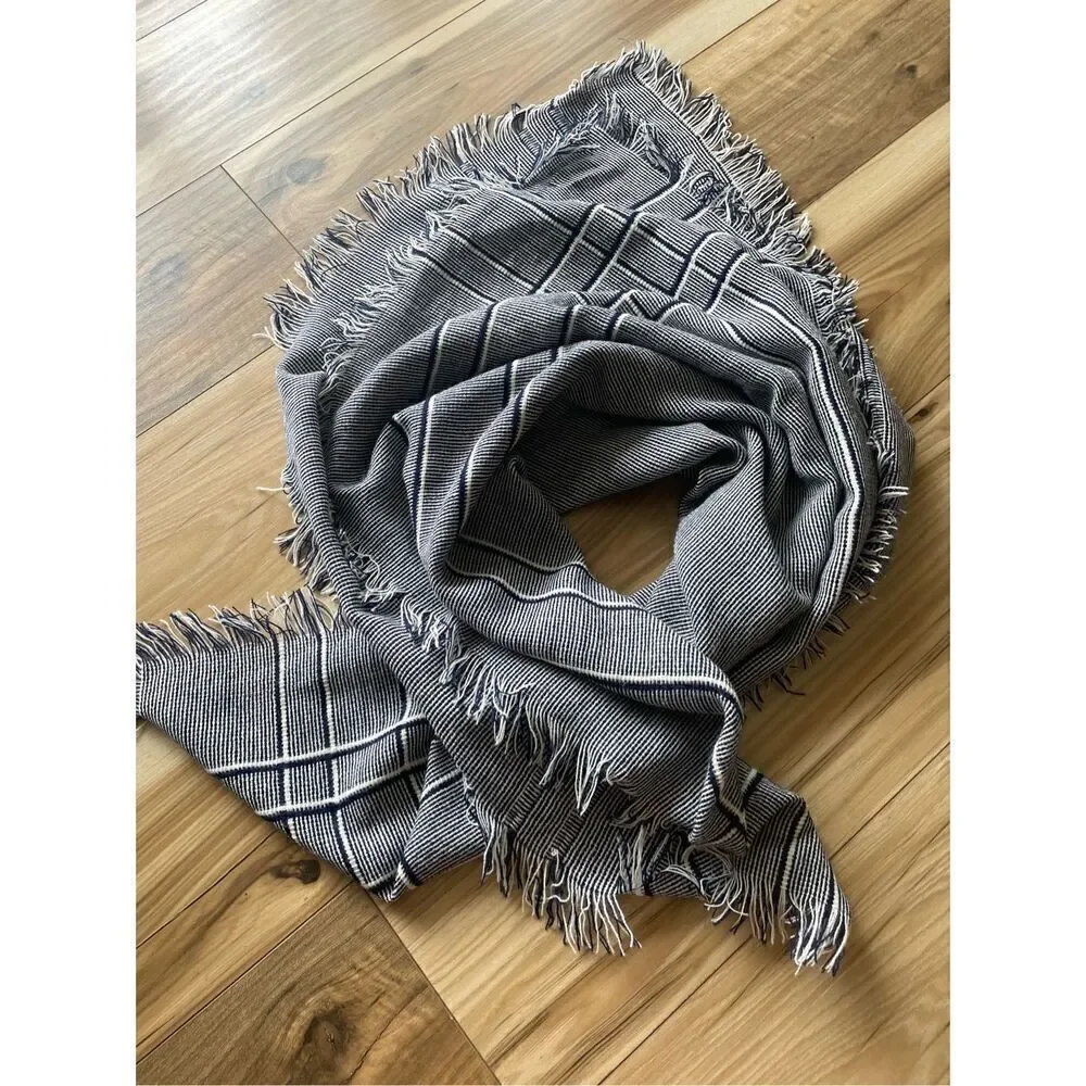 Japanese square scarf with fringe